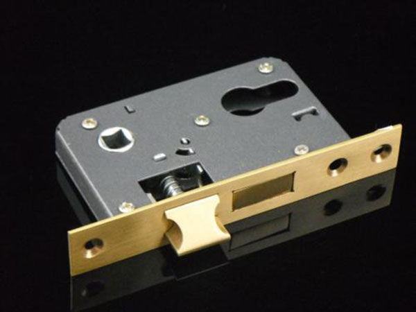 揚(yáng)州附近專(zhuān)業(yè)開(kāi)鎖電話(huà)